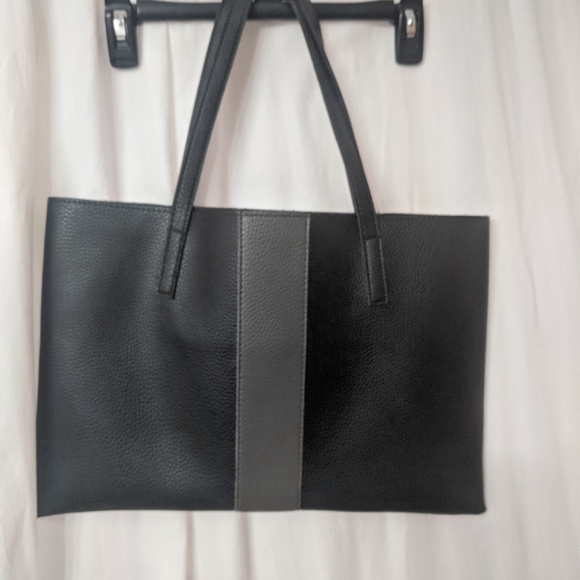 Vince Camuto Black/Gray Tote. - Picture 2 of 7